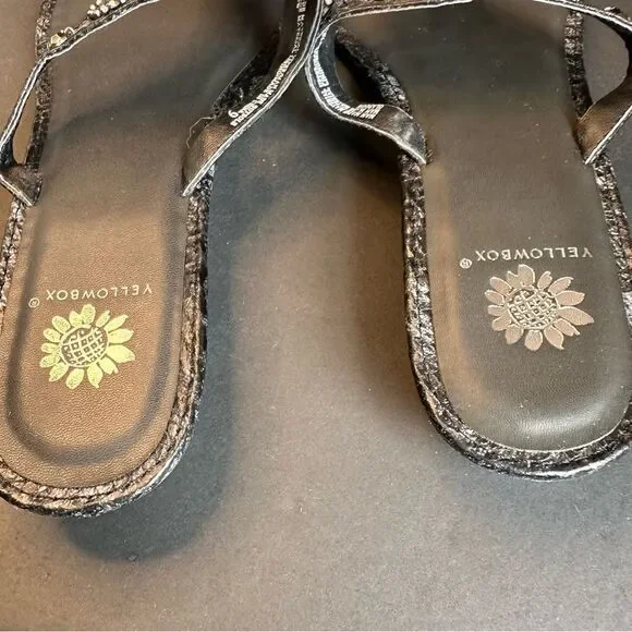 Yellowbox Gray‎ Embellished Vegan Leather Thong Sandals Size 9 - Picture 5 of 7